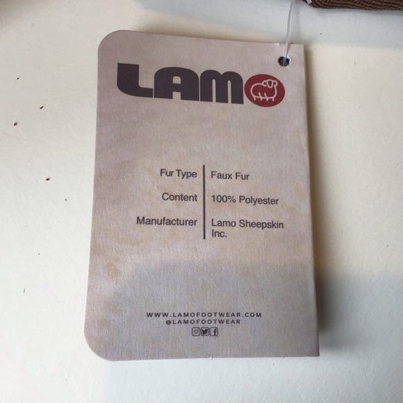 Lamo NWT NWB toddler fur boots. - Picture 10 of 11